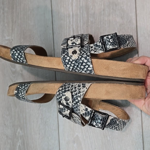 Vionic Women Samar Snakeskin Leather Ankle Sandals Shoes Sz 10 - Picture 9 of 11